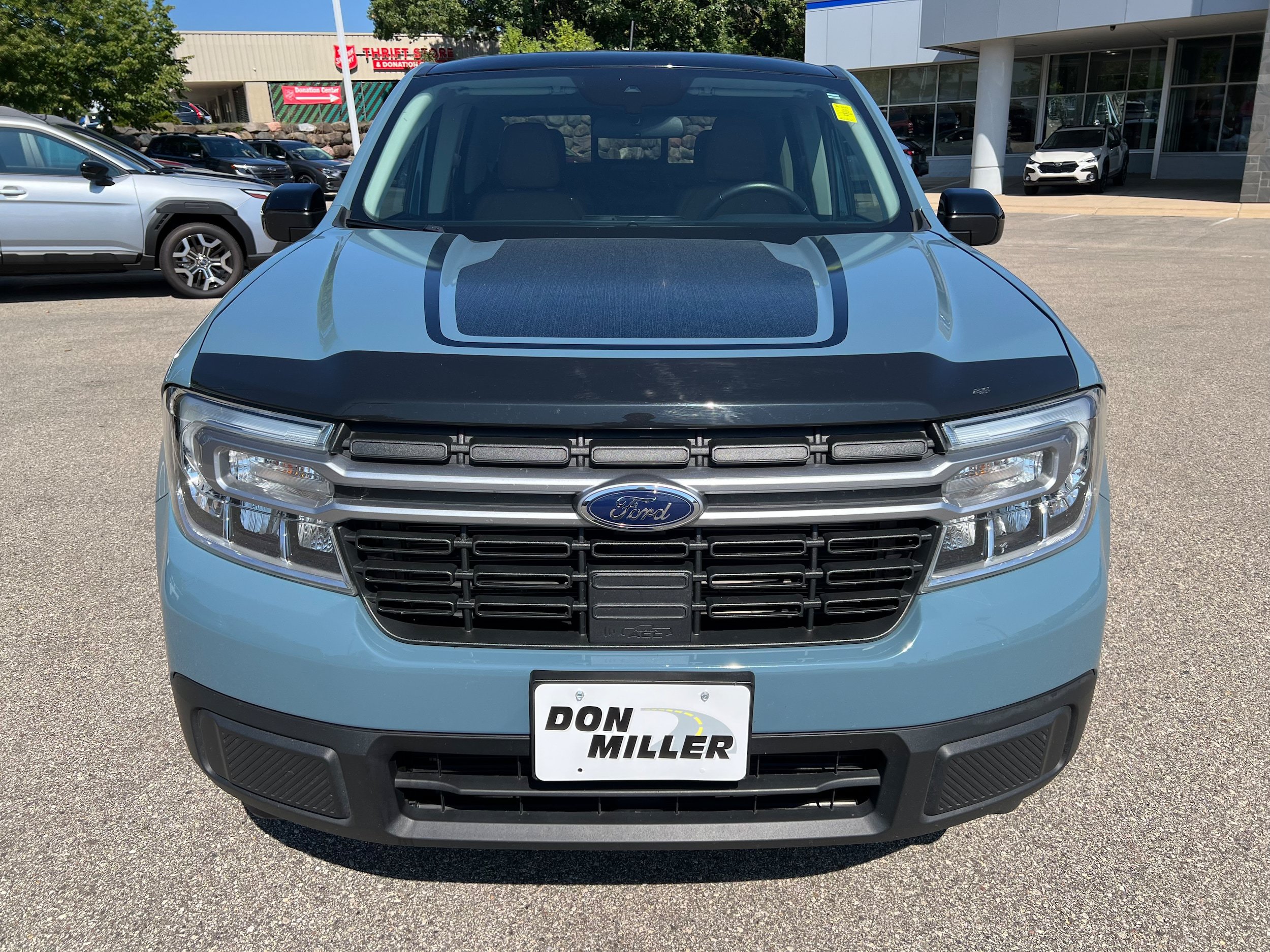 Used 2022 Ford Maverick Lariat w/ Lariat Luxury Package FWD image 2