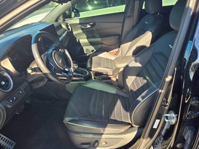 Used 2024 Kia Forte GT-Line w/ GT-Line Premium Package image 6