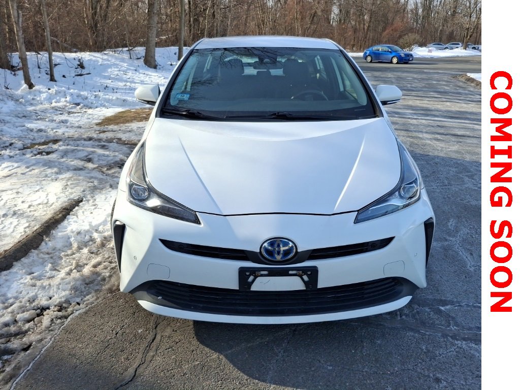 Used 2022 Toyota Prius LE image 2