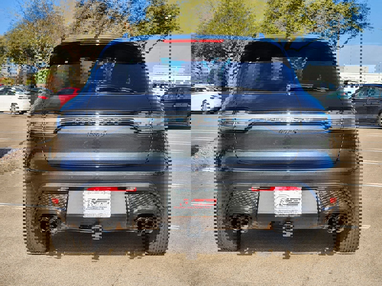 Used 2023 Porsche Macan S w/ Sport Chrono Package image 5