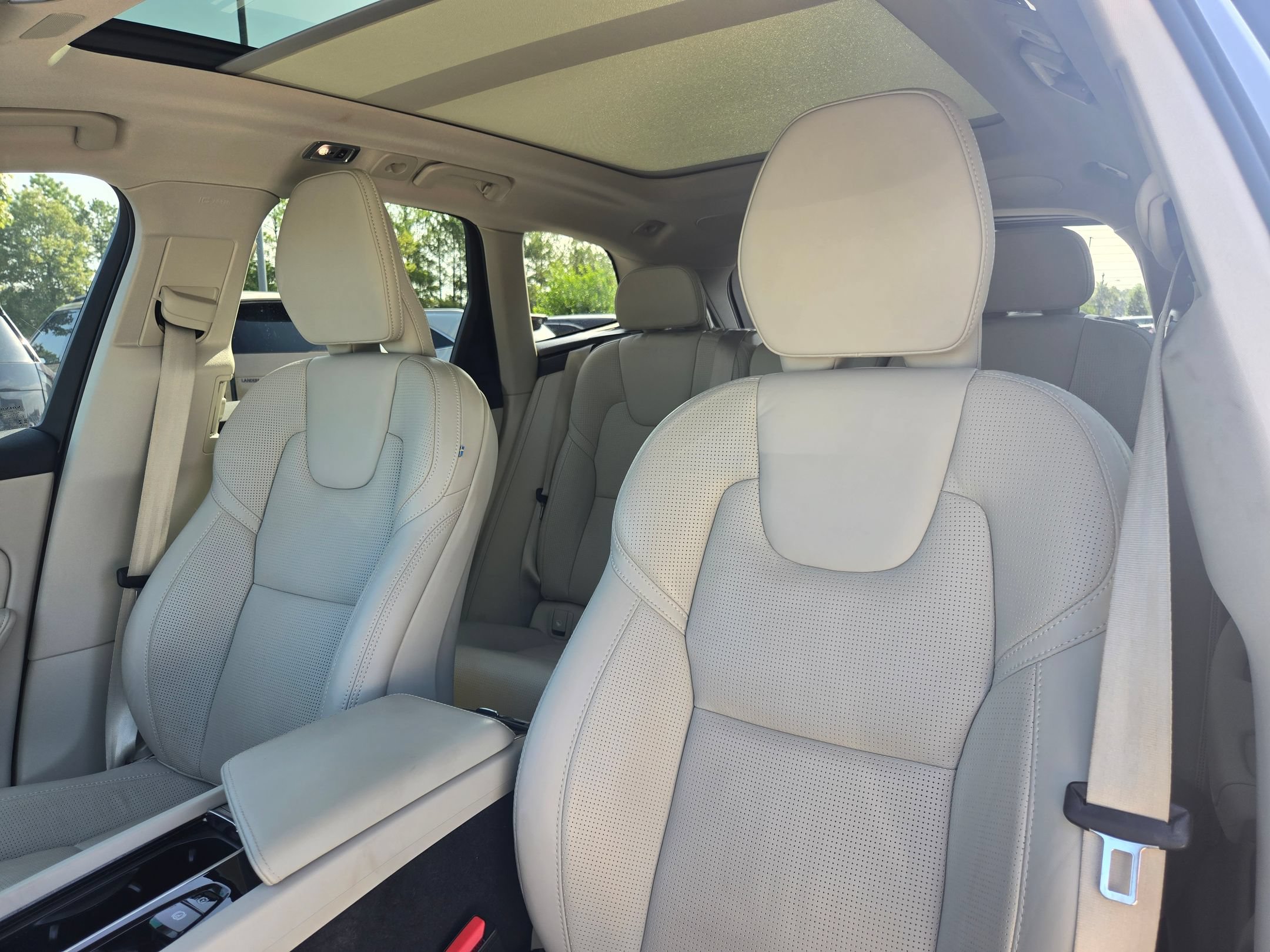 Used 2021 Volvo XC60 T5 Inscription w/ Protection Package Premier FWD image 24