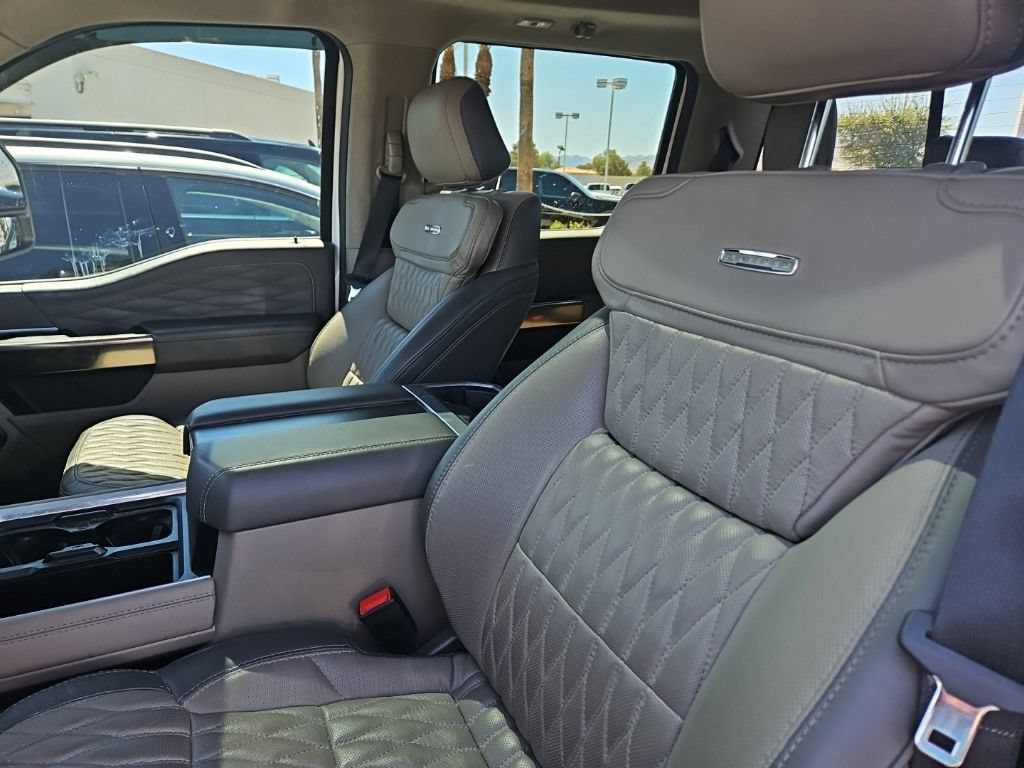 Used 2026 Ford F350 Platinum w/ Platinum Plus Package AWD/4WD image 3