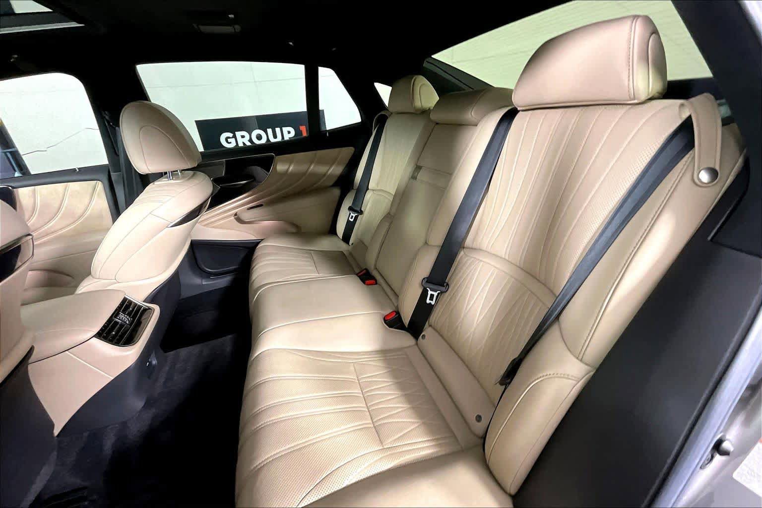 Used 2021 Lexus LS 500 w/ Interior Upgrade Package RWD image 18
