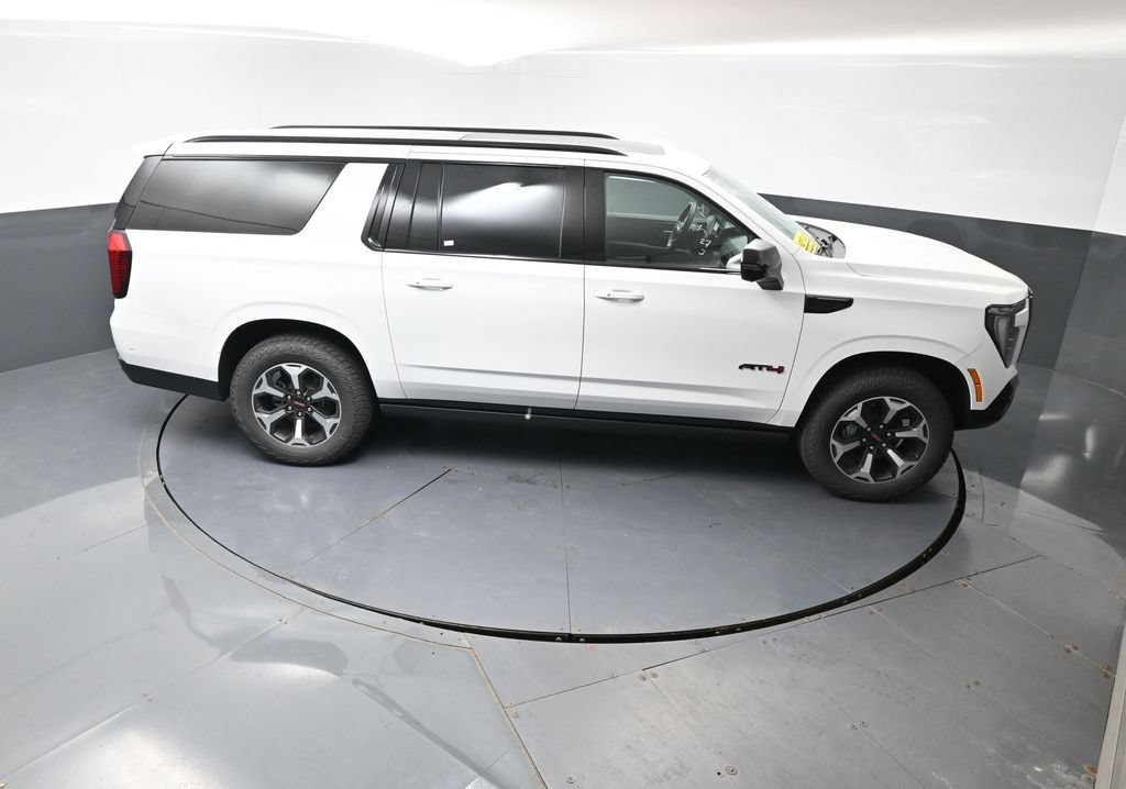 New 2026 GMC Yukon XL AT4 Ultimate AWD/4WD image 41