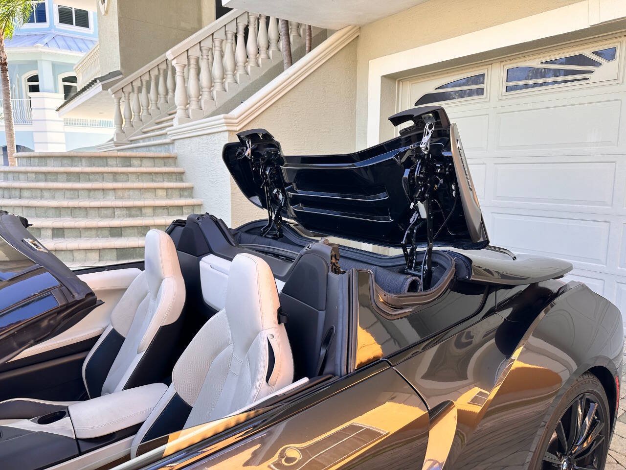 Used 2019 BMW i8 Roadster AWD/4WD image 39