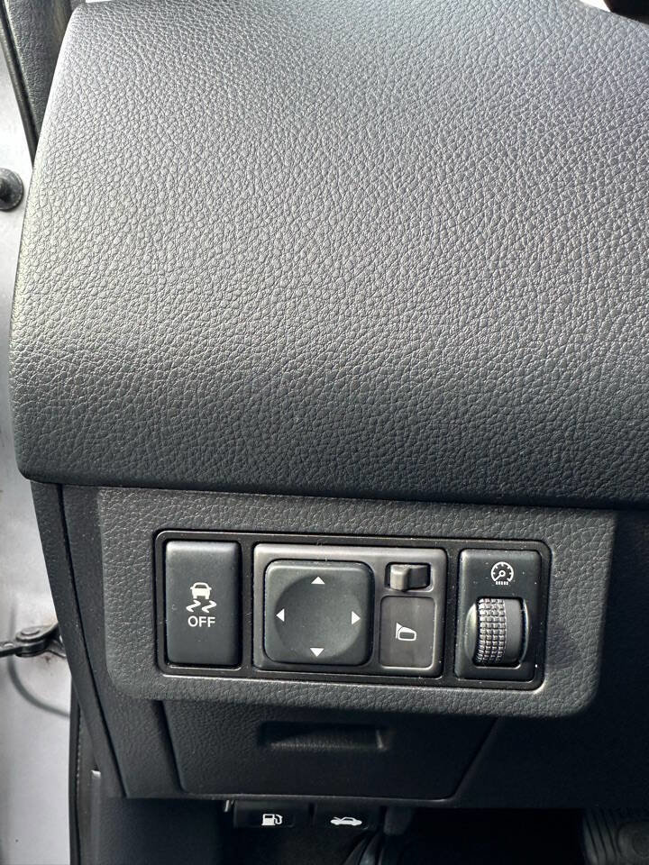 Used 2012 Nissan Versa 1.8 S w/ Special Edition Pkg image 12