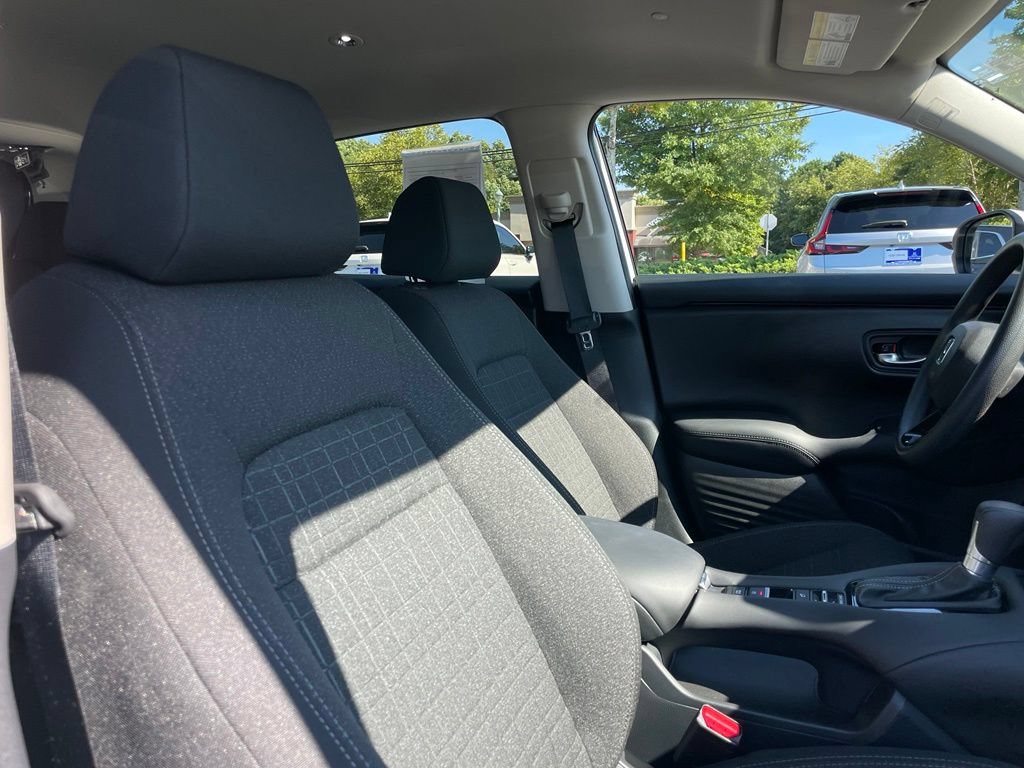 Certified 2026 Honda HR-V LX image 31