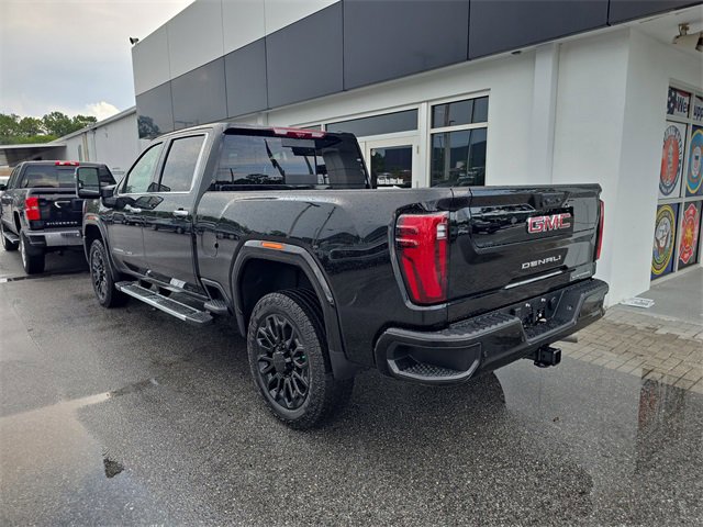 New 2025 GMC Sierra 2500 Denali w/ Denali Reserve Package image 4
