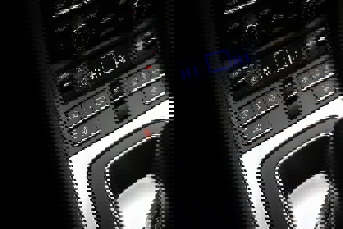 Used 2013 Porsche 911 Carrera 4S image 8