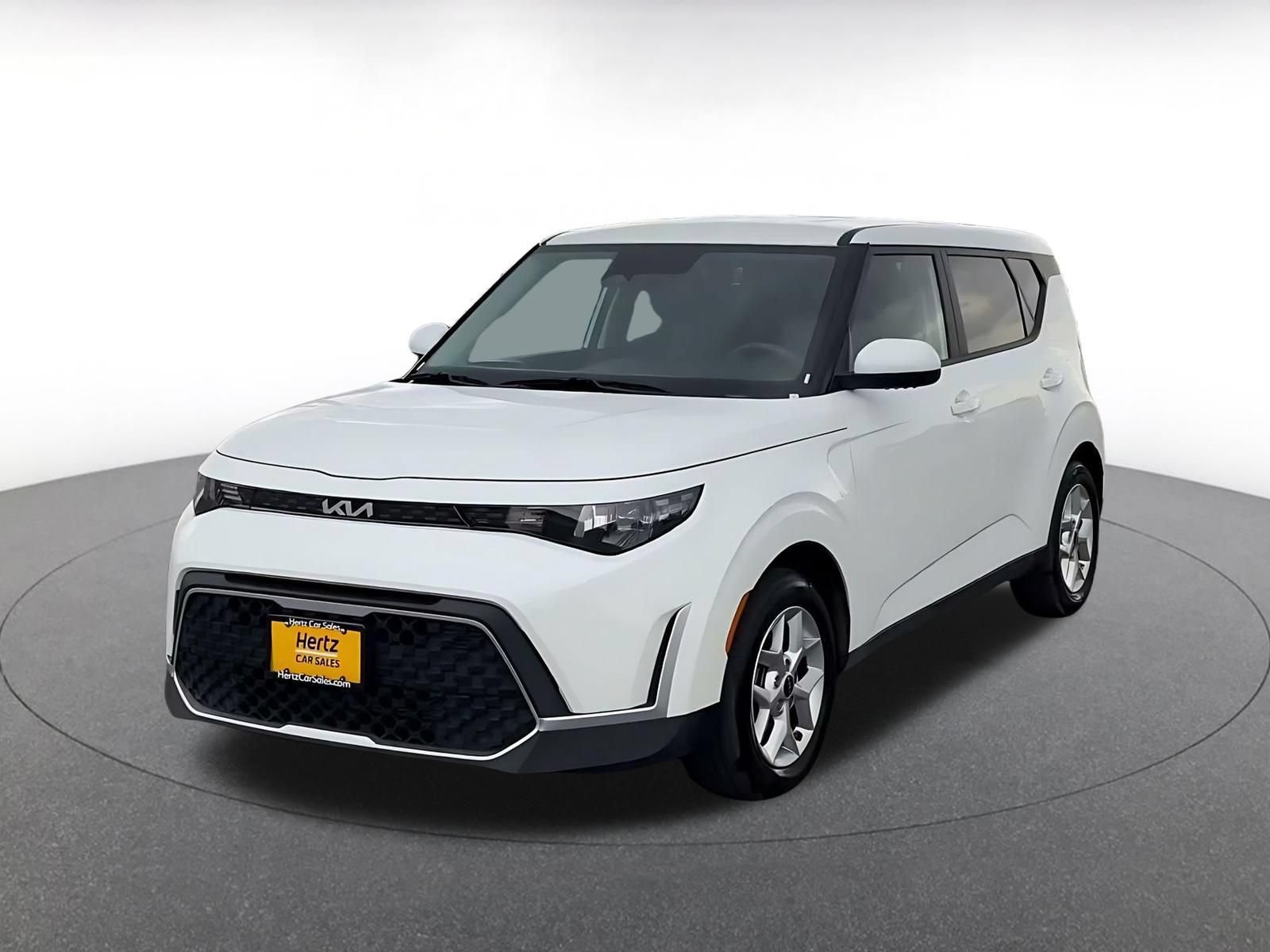 Used 2025 Kia Soul LX w/ LX Technology Package FWD image 6