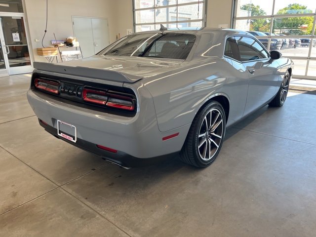 Used 2022 Dodge Challenger R/T w/ Plus Package image 4