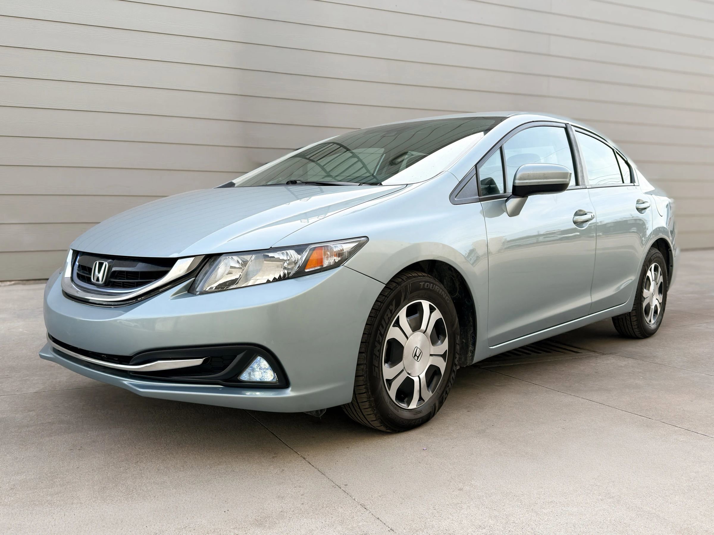 Used 2015 Honda Civic Hybrid Sedan image 3