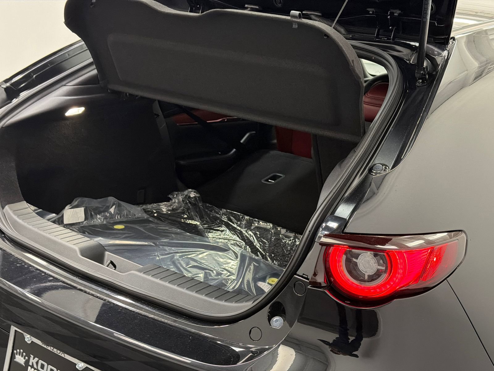 New 2026 MAZDA MAZDA3 2.5 S Hatchback w/ Premium Pkg FWD image 8