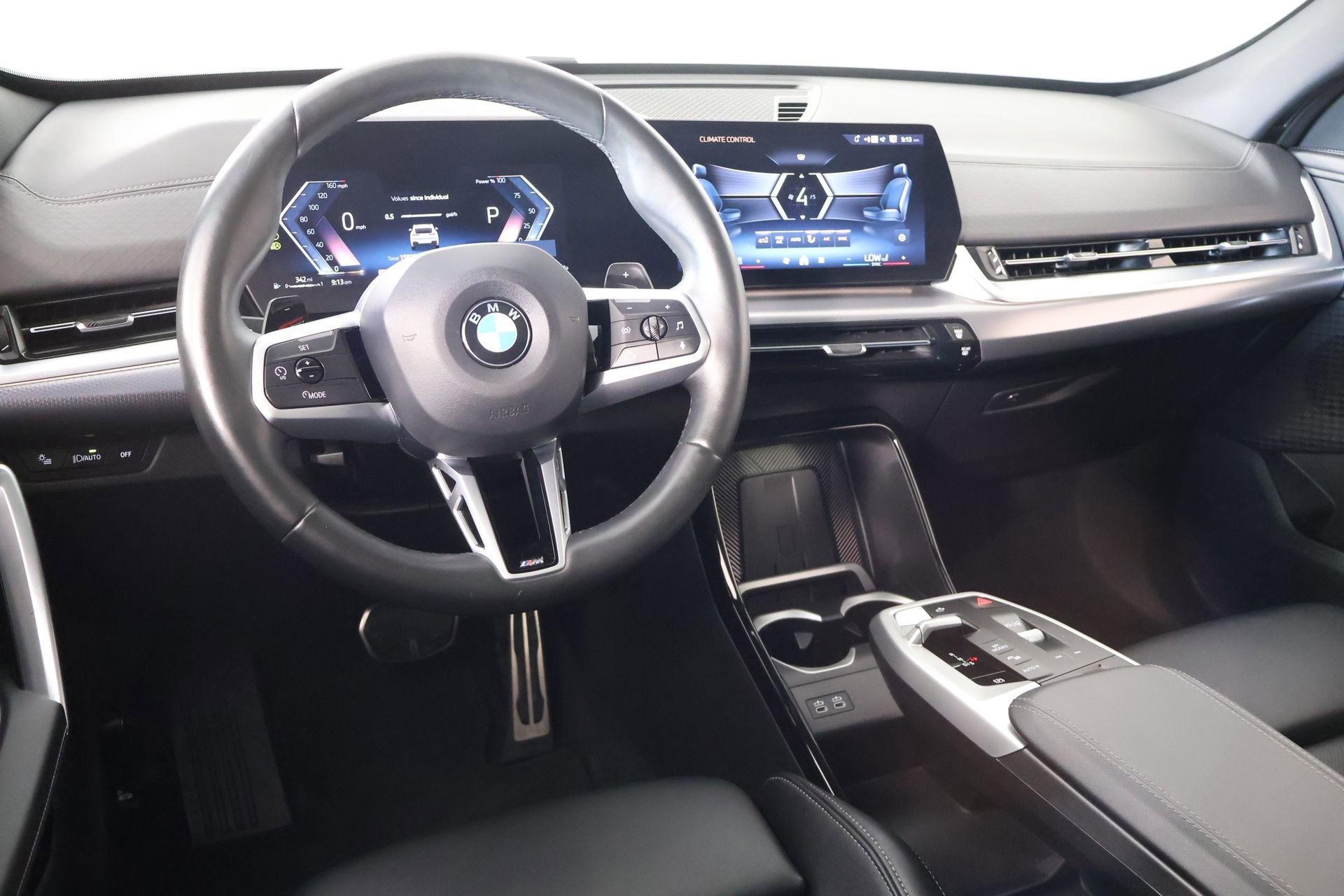 Used 2026 BMW X2 xDrive28i w/ M Sport Package AWD/4WD image 2