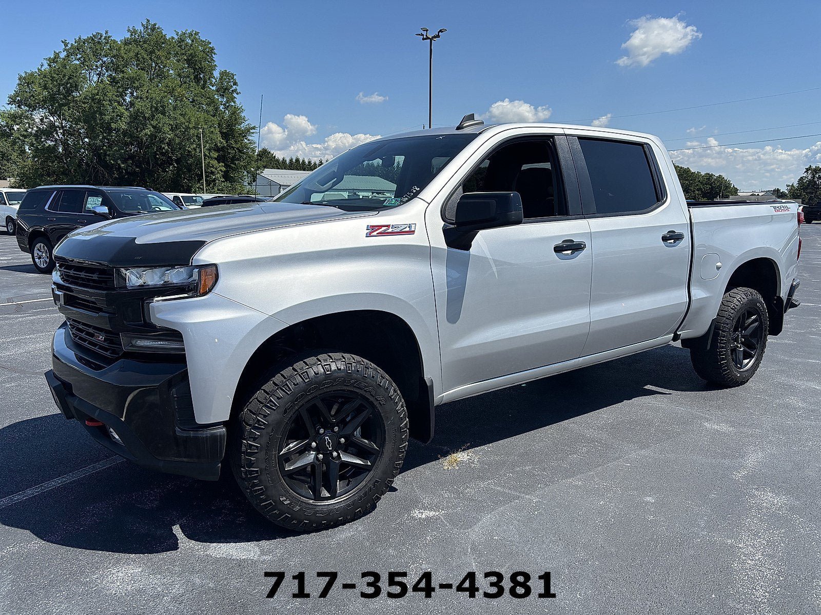 Used 2022 Chevrolet Silverado 1500 LT Trail Boss w/ Bed Protection Package AWD/4WD image 1