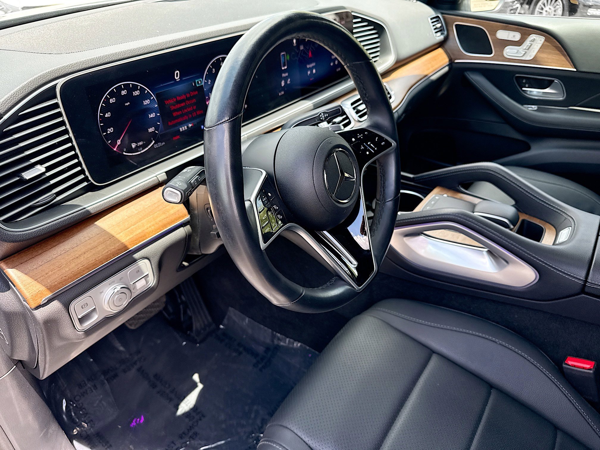 Used 2024 Mercedes-Benz GLE 350 4MATIC w/ Winter Package image 25