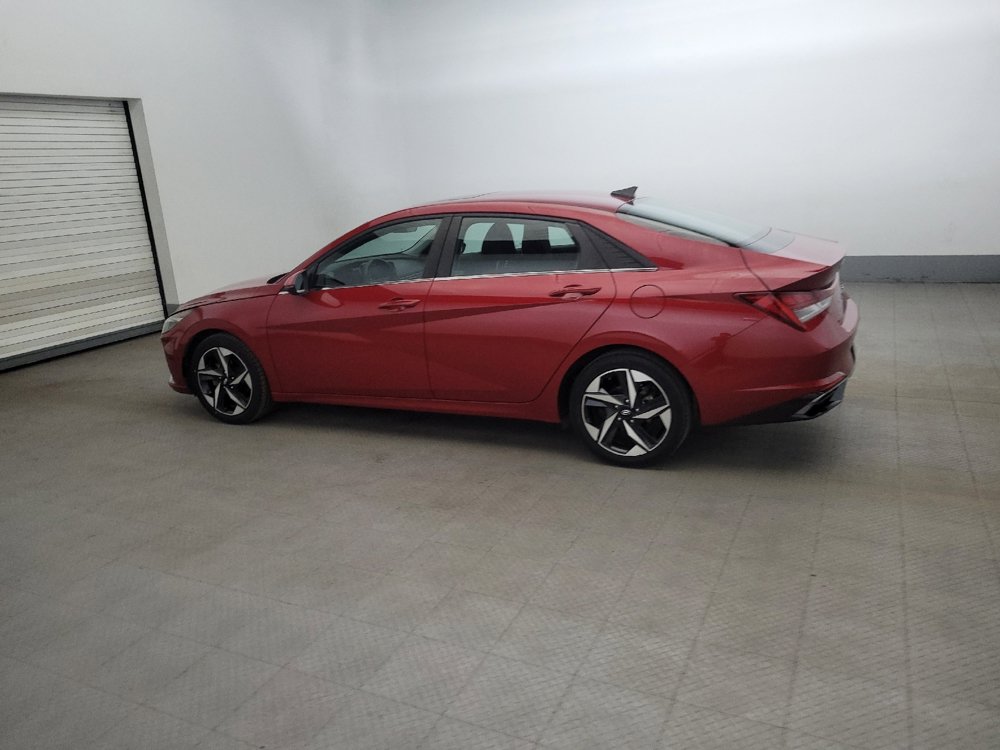 Used 2021 Hyundai Elantra SEL w/ Convenience + Premium Package FWD image 3