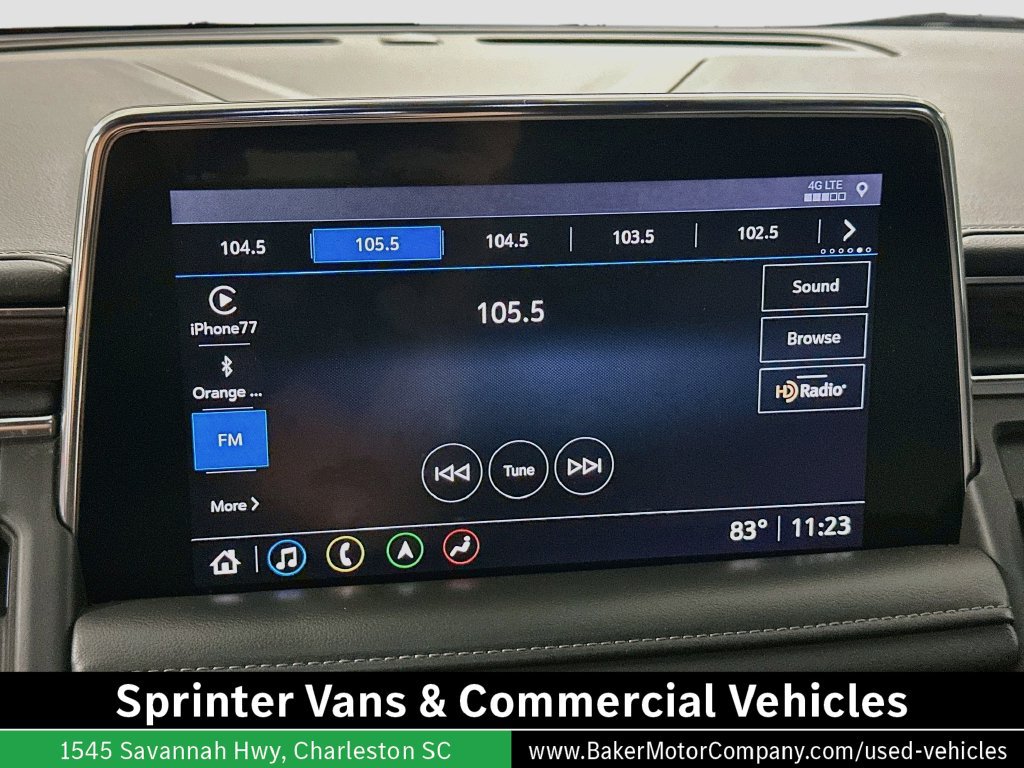 Used 2021 Chevrolet Suburban LT w/ Luxury Package RWD image 16