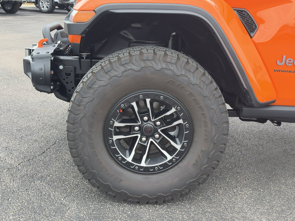 Used 2025 Jeep Wrangler Unlimited Rubicon AWD/4WD image 31