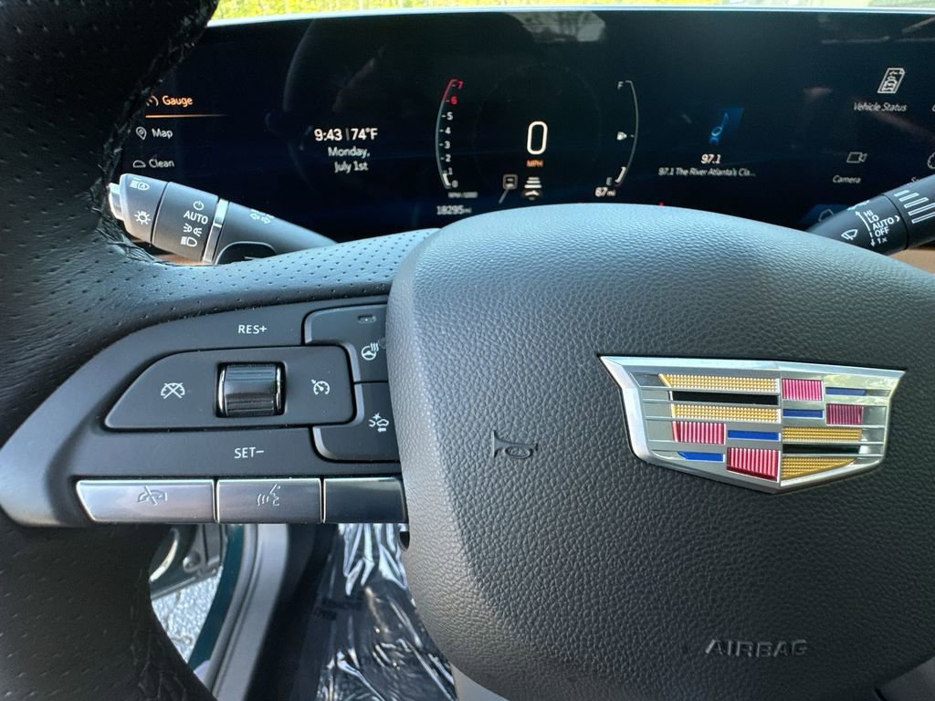 Used 2025 Cadillac XT4 Sport image 17