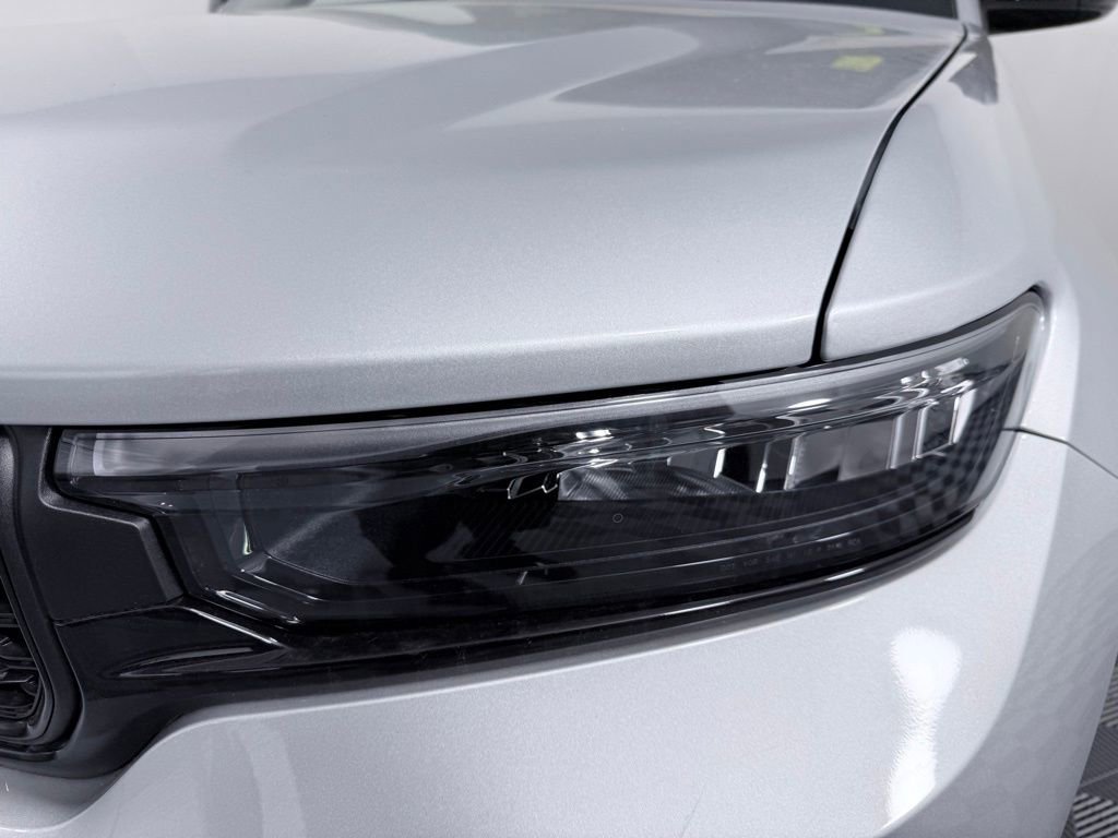 New 2025 Jeep Grand Cherokee L Limited w/ Black Appearance Package image 20