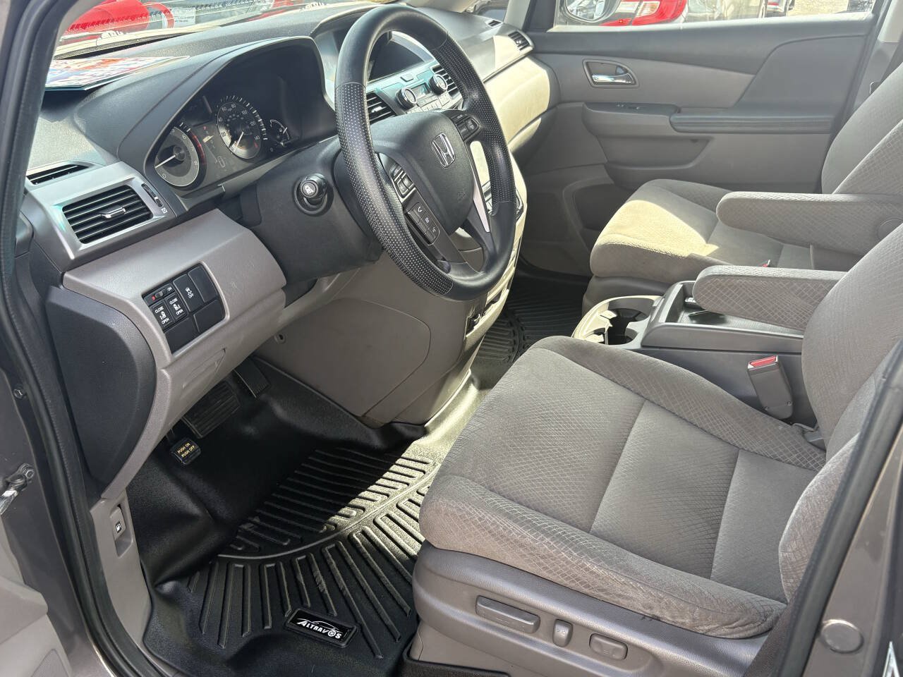 Used 2017 Honda Odyssey SE image 11