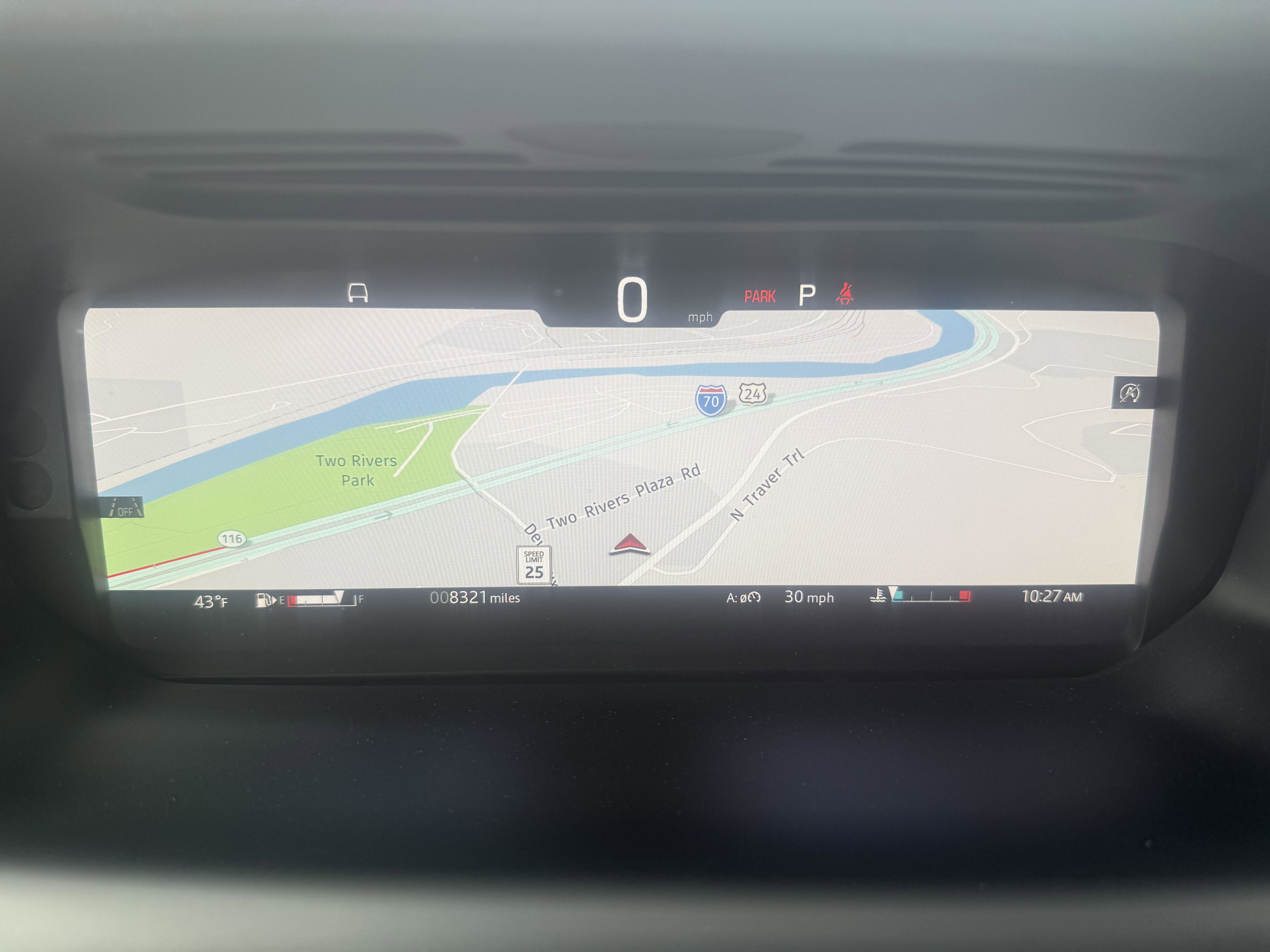 Used 2025 Land Rover Discovery Sport Dynamic SE image 18