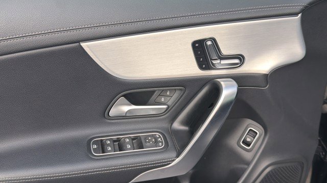 Used 2025 Mercedes-Benz CLA 250 image 22