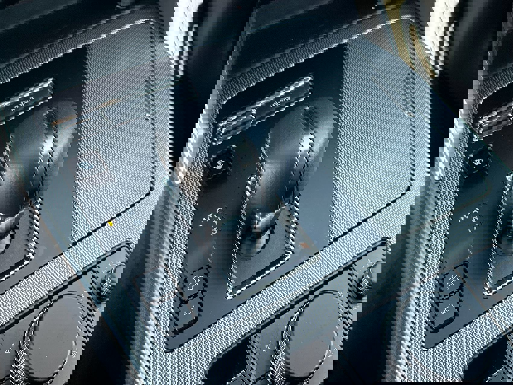 Used 2025 MAZDA CX-70 Plug-In Hybrid w/ Premium Plus image 14