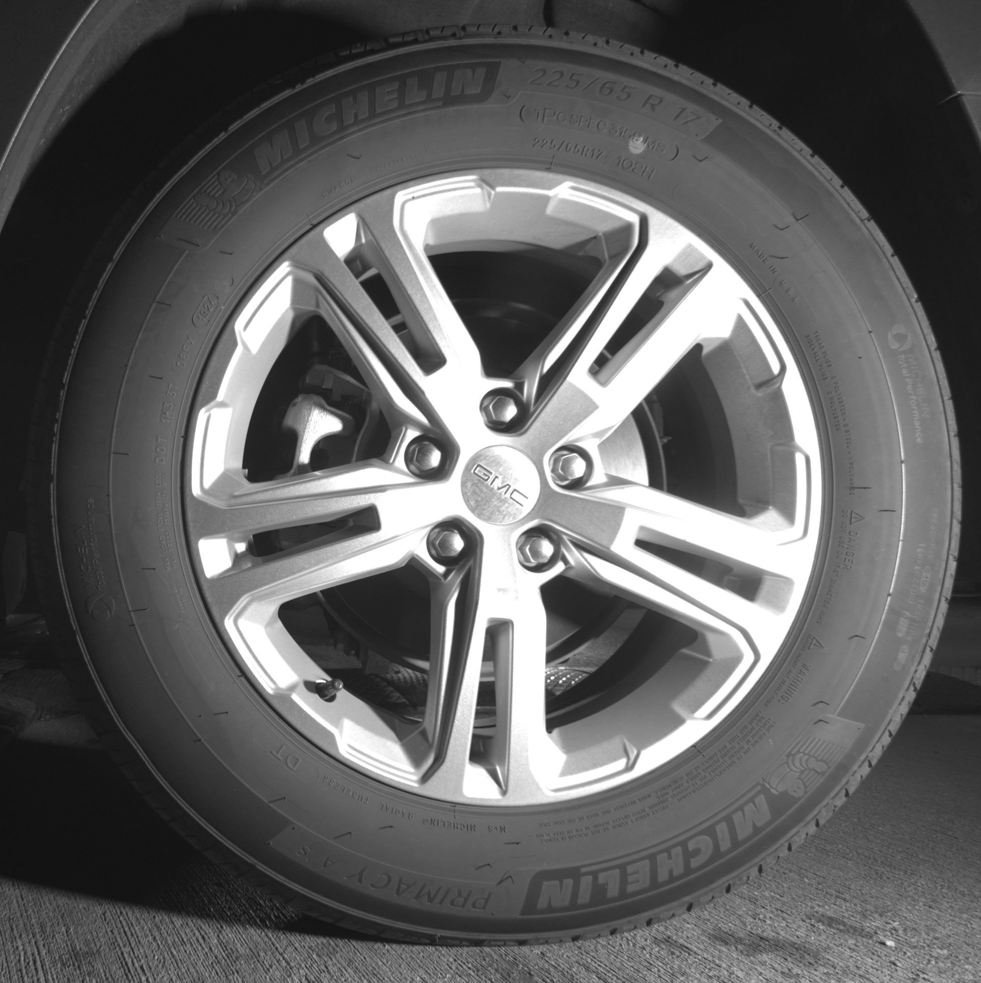 Used 2024 GMC Terrain SLE image 19