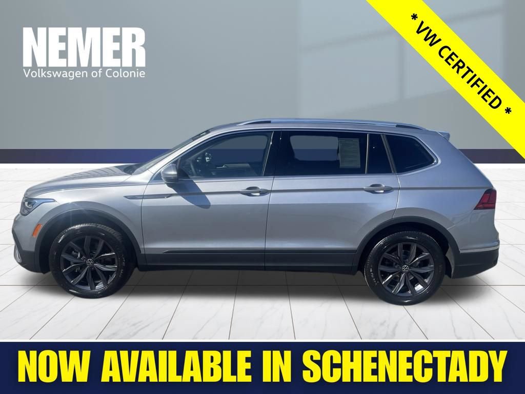 Certified 2023 Volkswagen Tiguan SE w/ Panoramic Sunroof Package AWD/4WD image 2