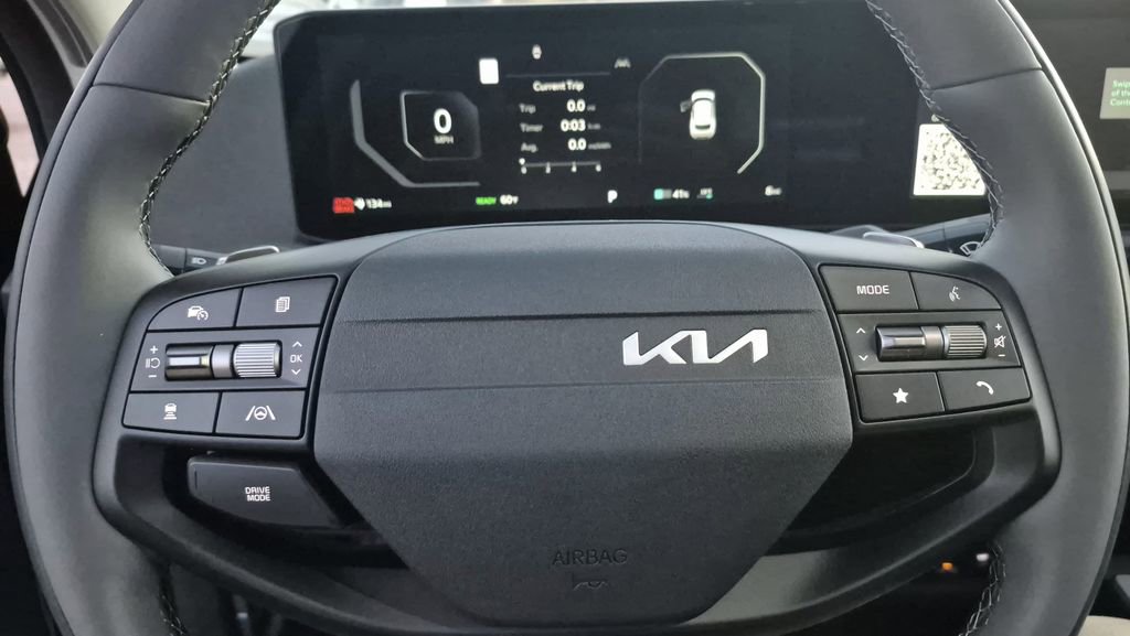 New 2025 Kia EV6 Light w/ Light LR Technology Package image 8