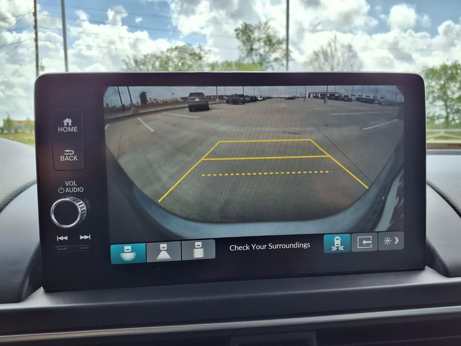 Used 2025 Honda Pilot EX-L image 10