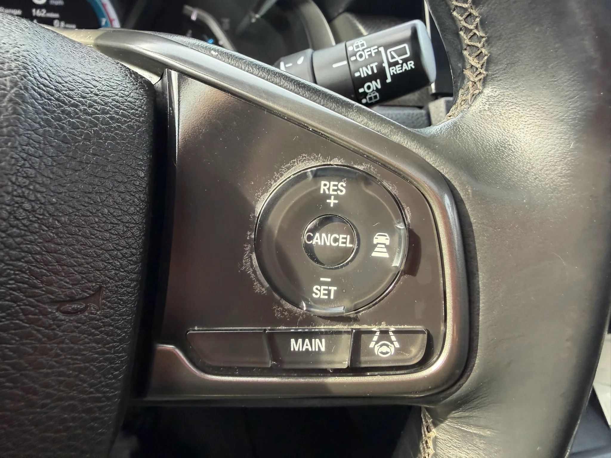 Used 2018 Honda Civic EX-L image 14