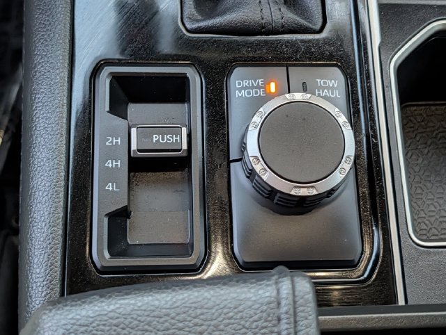 Used 2023 Toyota Tundra Limited w/ Power Package AWD/4WD image 16