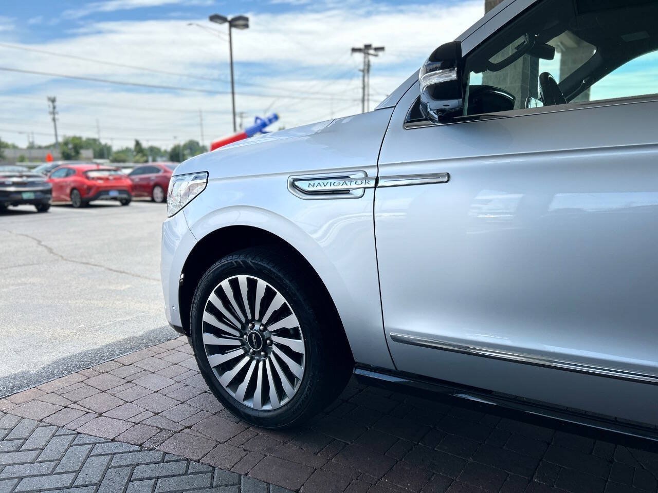 Used 2018 Lincoln Navigator L Reserve w/ Technology Package AWD/4WD image 7