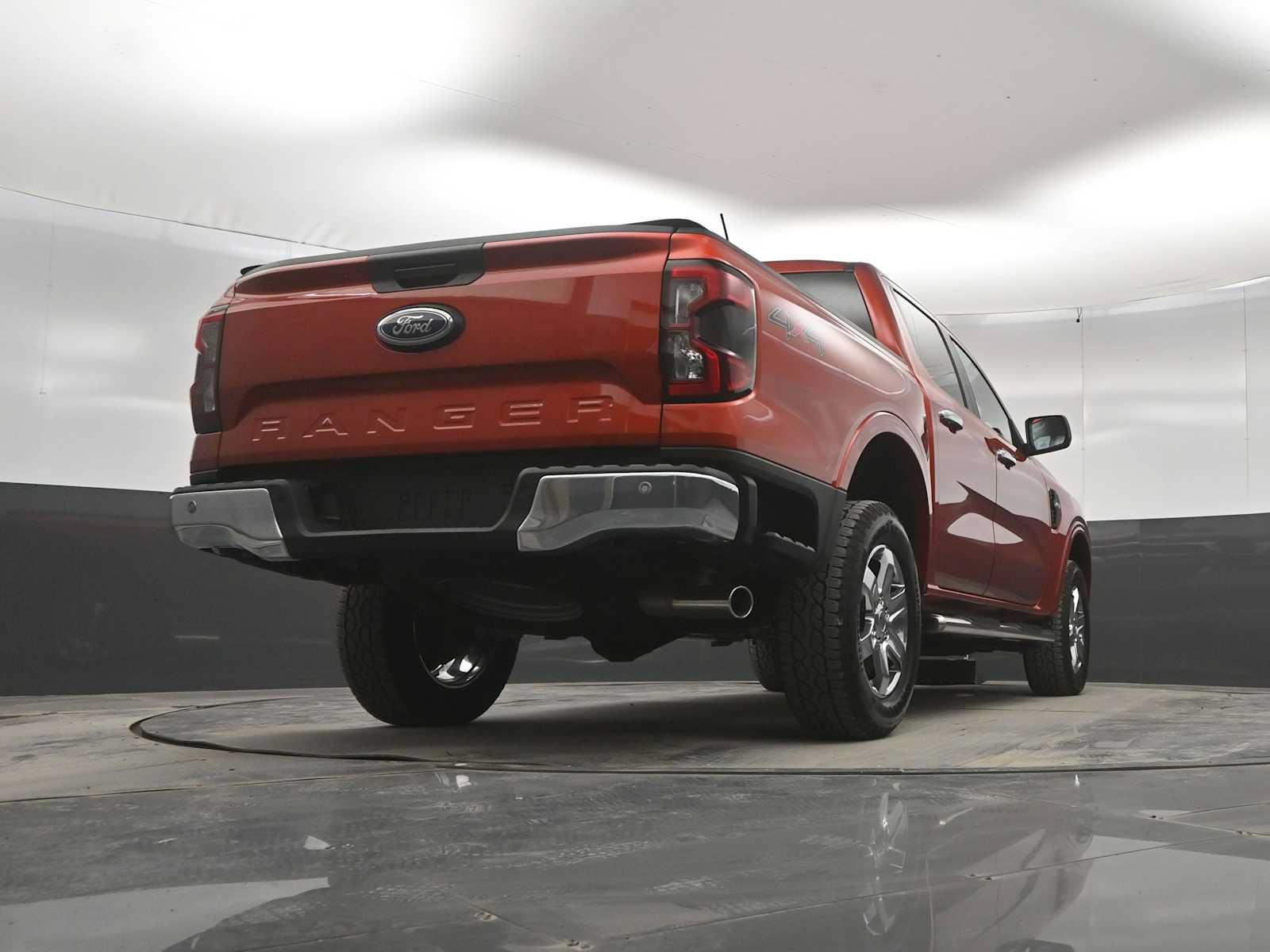 Used 2024 Ford Ranger XLT w/ Equipment Group 301A High AWD/4WD image 40