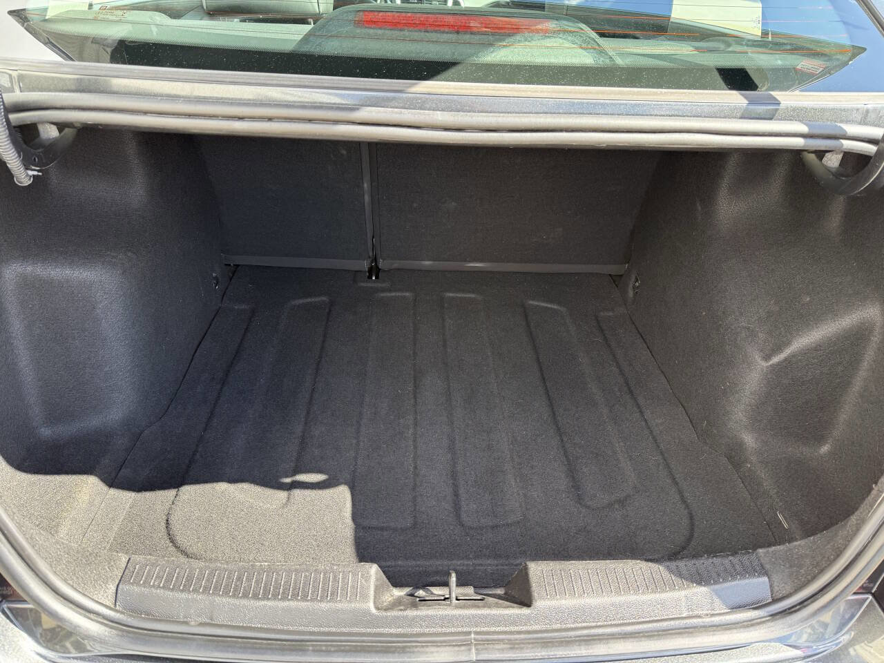 Used 2017 Chevrolet Sonic Premier image 13