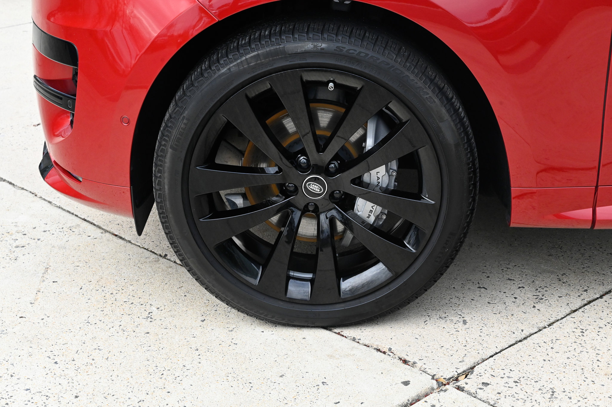 Used 2025 Land Rover Range Rover Sport Dynamic SE image 9