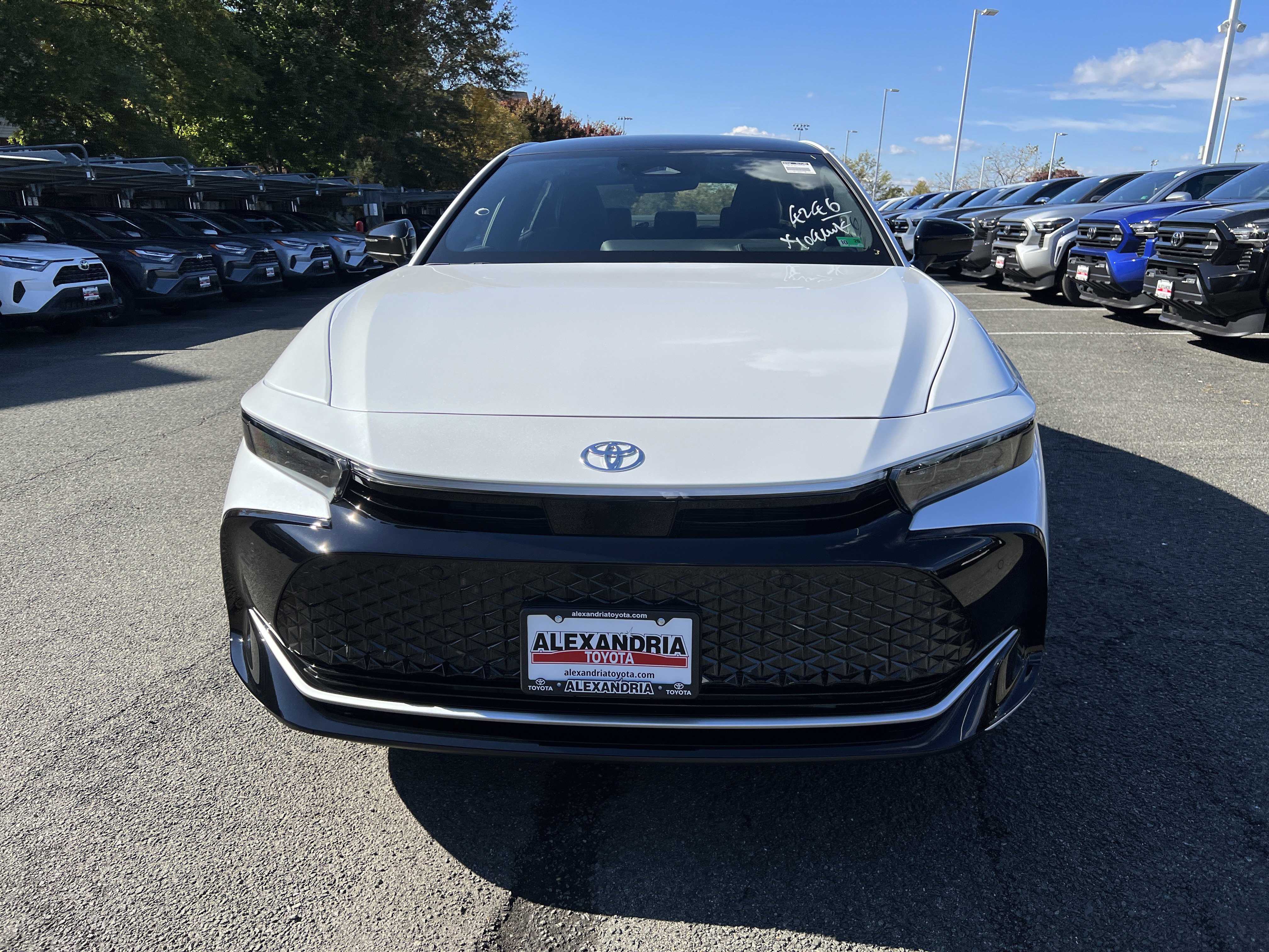 New 2026 Toyota Crown Platinum image 2