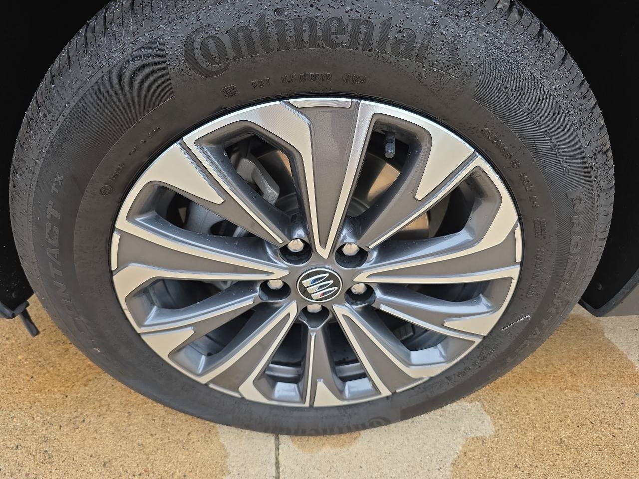 Used 2024 Buick Envision Preferred AWD/4WD image 5