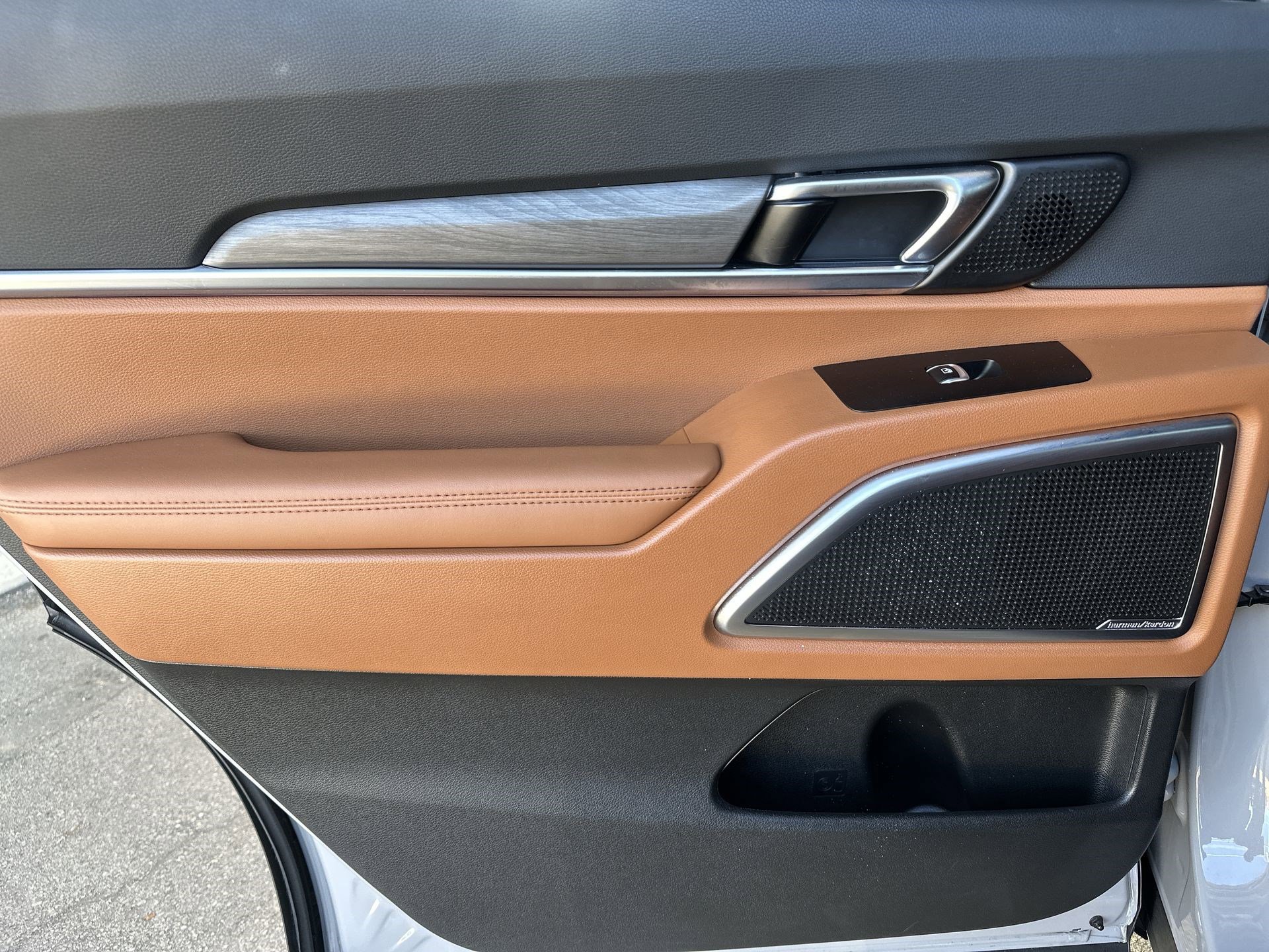 Used 2024 Kia Telluride SX X-Pro image 31