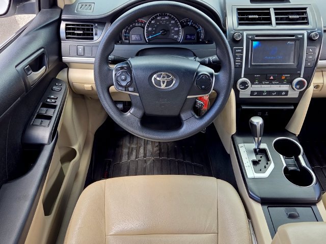 Used 2012 Toyota Camry LE FWD image 7