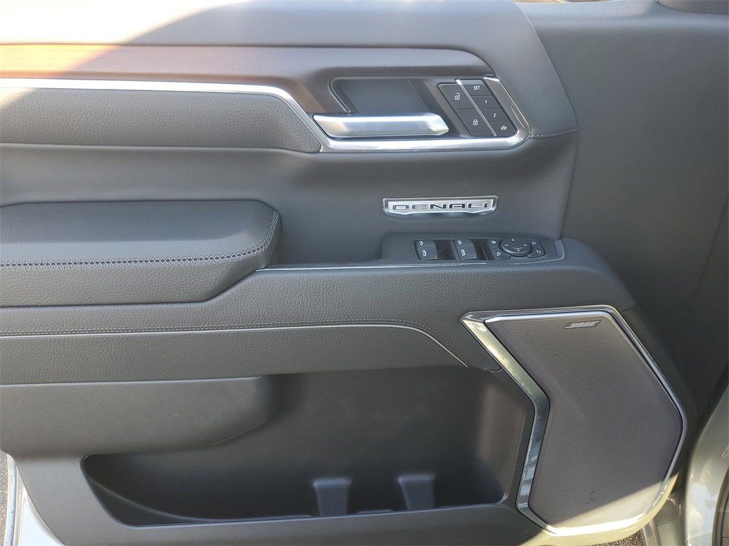 New 2026 GMC Sierra 1500 Denali w/ Denali Reserve Package image 10