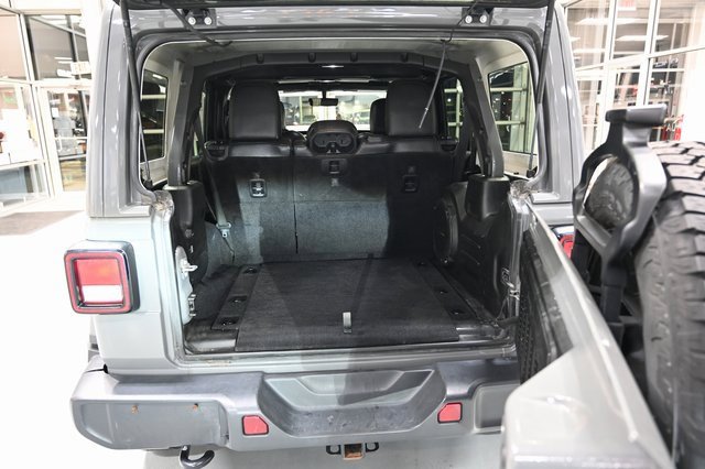 Used 2018 Jeep Wrangler Unlimited Sahara image 7