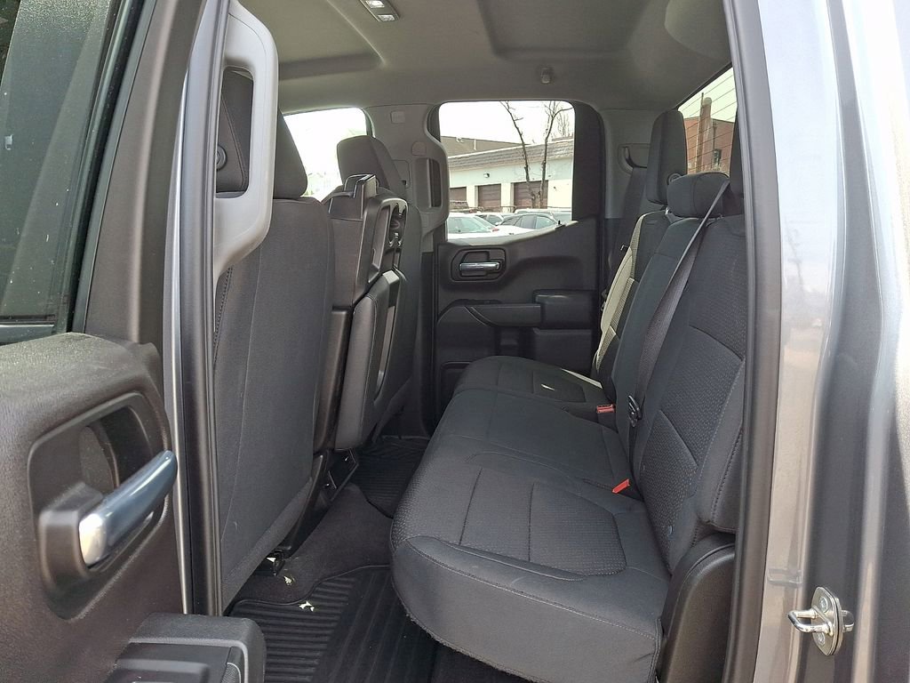 Used 2020 Chevrolet Silverado 1500 Custom w/ Custom Value Package image 10