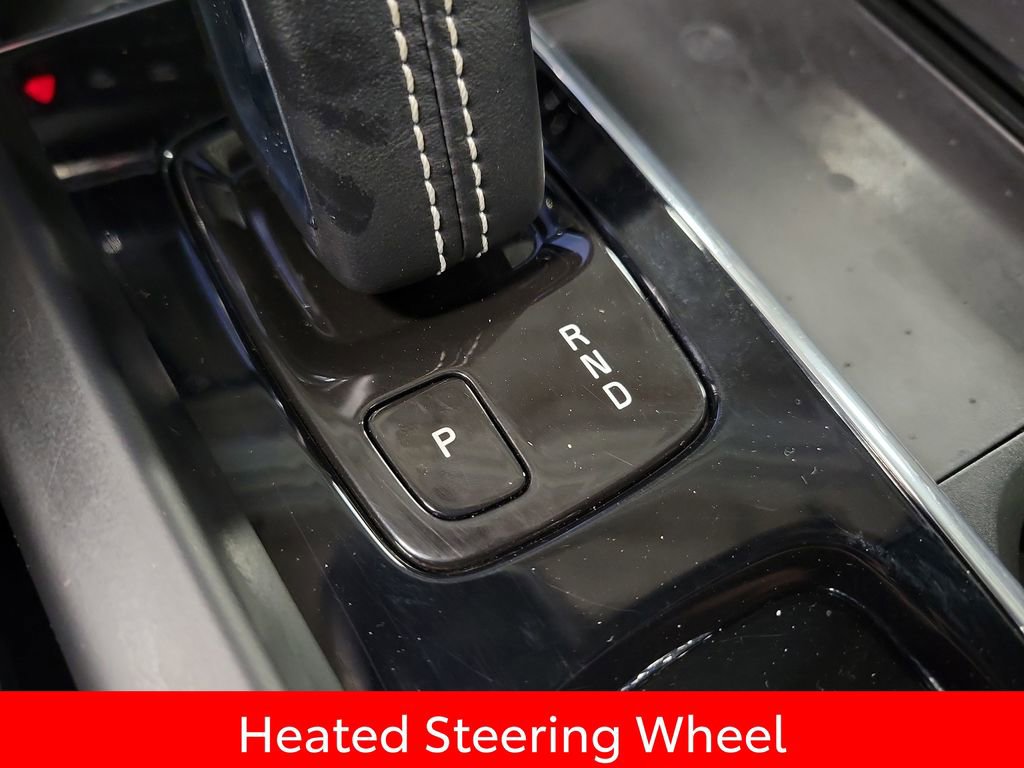 Used 2022 Volvo XC60 T8 R-Design w/ Advanced Package image 17