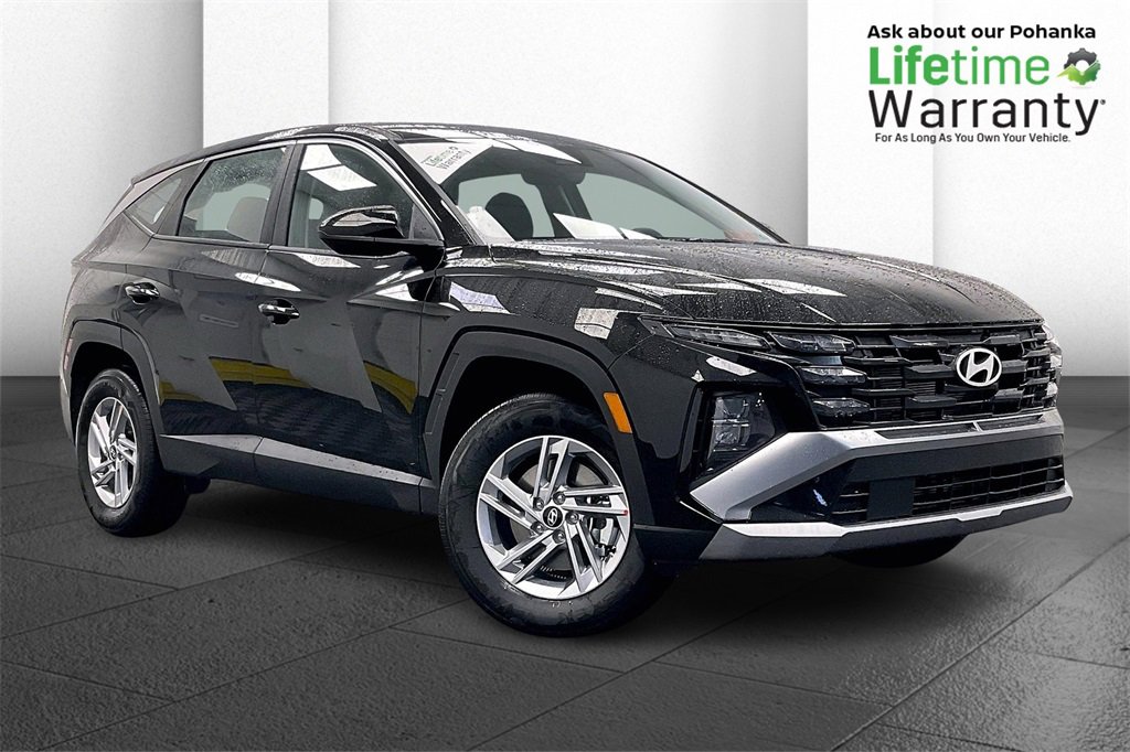 New 2025 Hyundai Tucson SE image 1