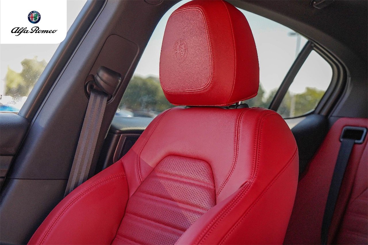 New 2025 Alfa Romeo Stelvio Sprint w/ Veloce Package image 12