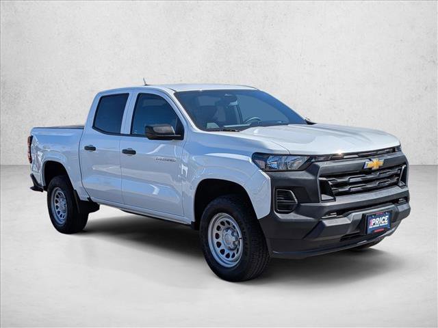 Used 2024 Chevrolet Colorado W/T image 3